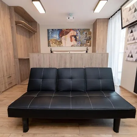 Apartment With Projector And Balcony Between Main Square And Kazimierz Quarter Krakow