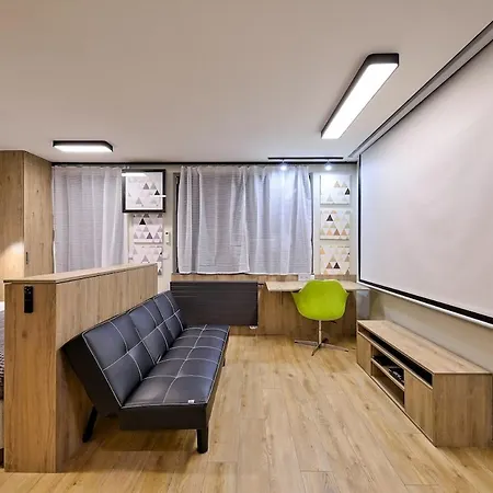 아파트 With Projector And Balcony Between Main Square And Kazimierz Quarter 크라쿠프