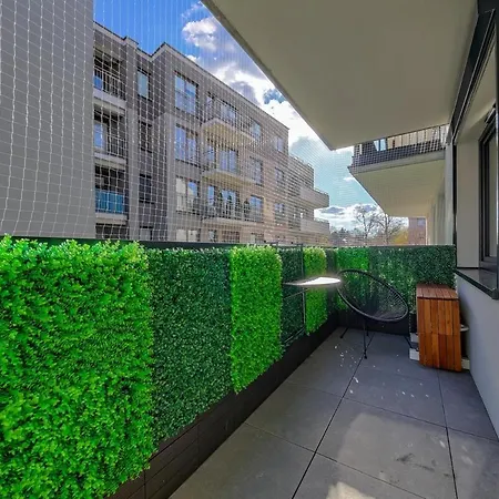 With Projector And Balcony Between Main Square And Kazimierz Quarter Апартаменты Краков