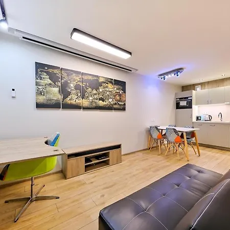 Апартаменты With Projector And Balcony Between Main Square And Kazimierz Quarter Краков