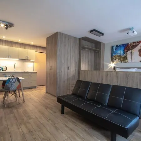 With Projector And Balcony Between Main Square And Kazimierz Quarter Appartement Krakau